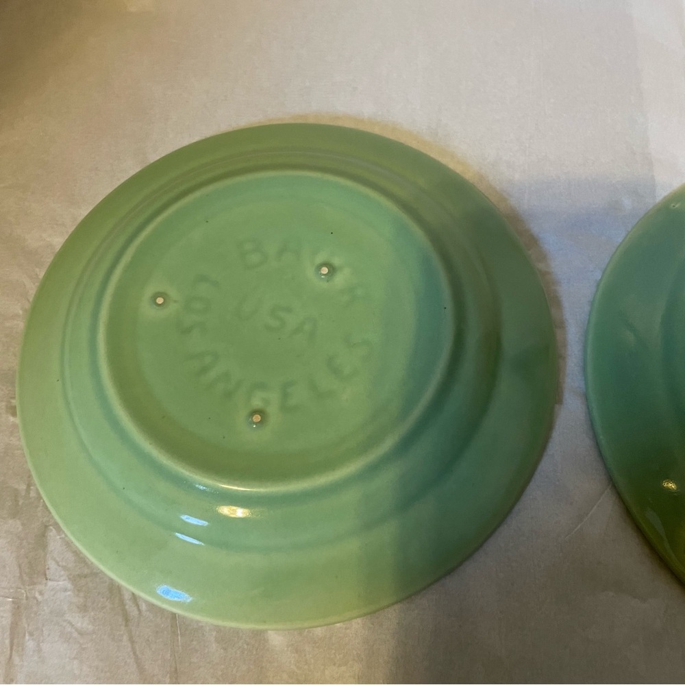 SOLD-Bauer original vintage salad/appetizer plates - Picture 6 of 8